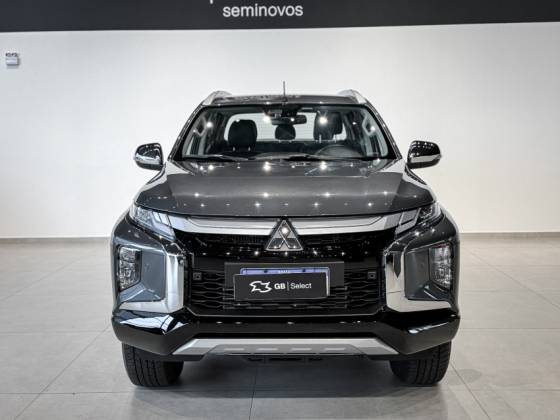 MITSUBISHI L200 TRITON 2.4 16V TURBO DIESEL SPORT HPE-S CD 4P 4X4 AUTOMÁTICO